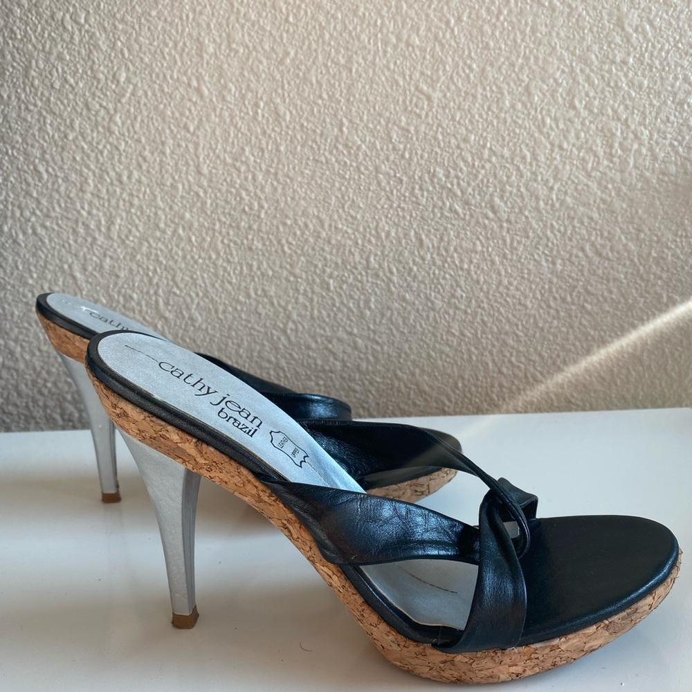 Cathy Jean leather and cork sandals | size 9